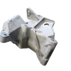 Volvo XC60 / držák motoru pravý / 307935561 / 6G92-6P096_FC